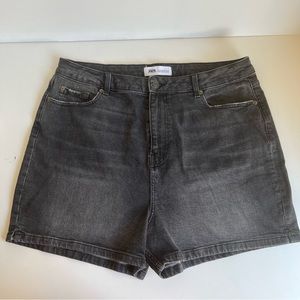 Zara Denim Shorts- Size 16